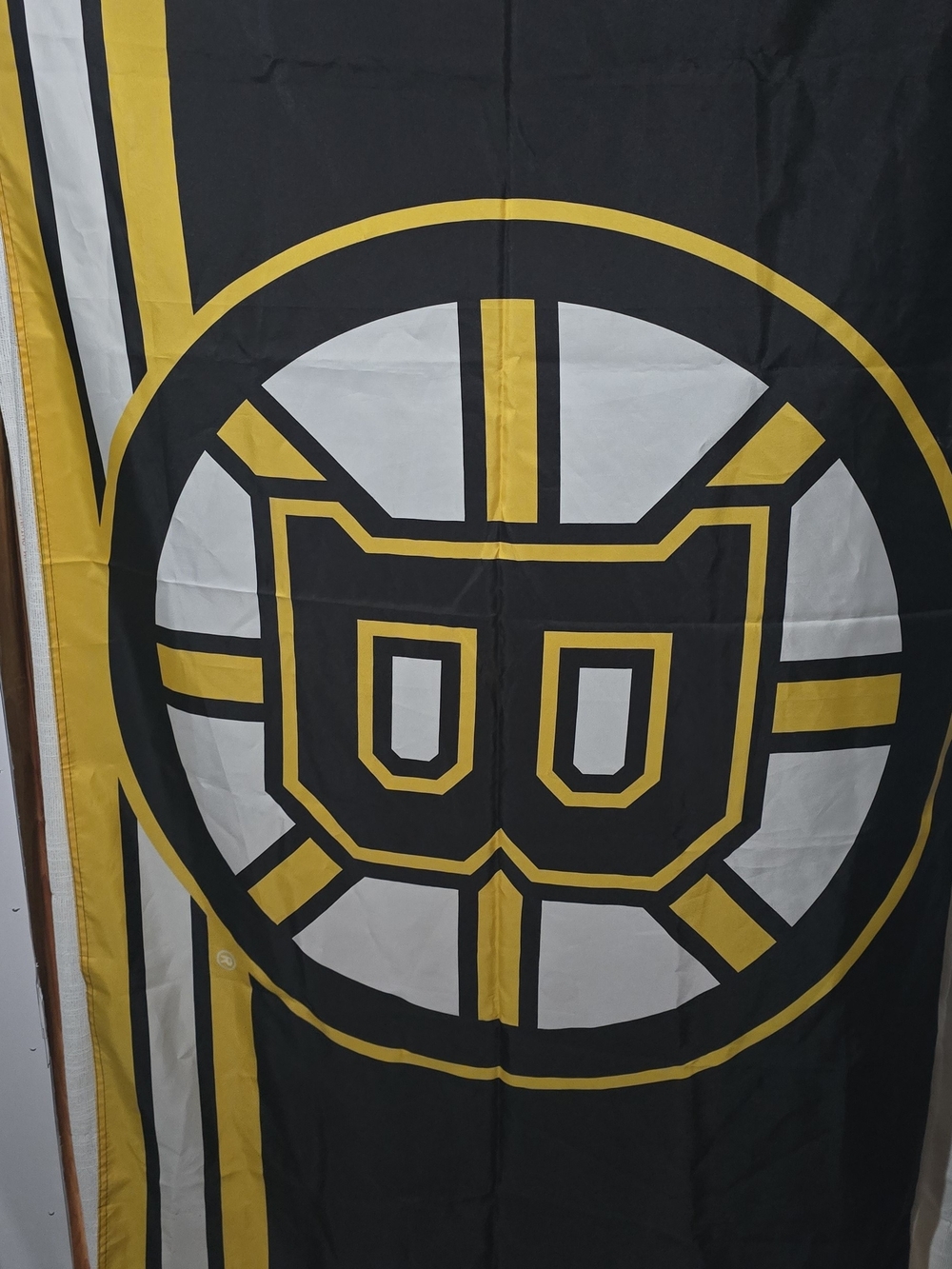 Boston Bruins Flag - Black & Gold Hockey Logo